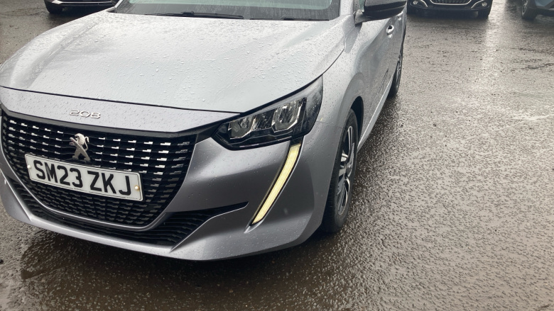 Peugeot 208 1.2 PureTech 100 Allure Premium + 5dr EAT8 Petrol Hatchback